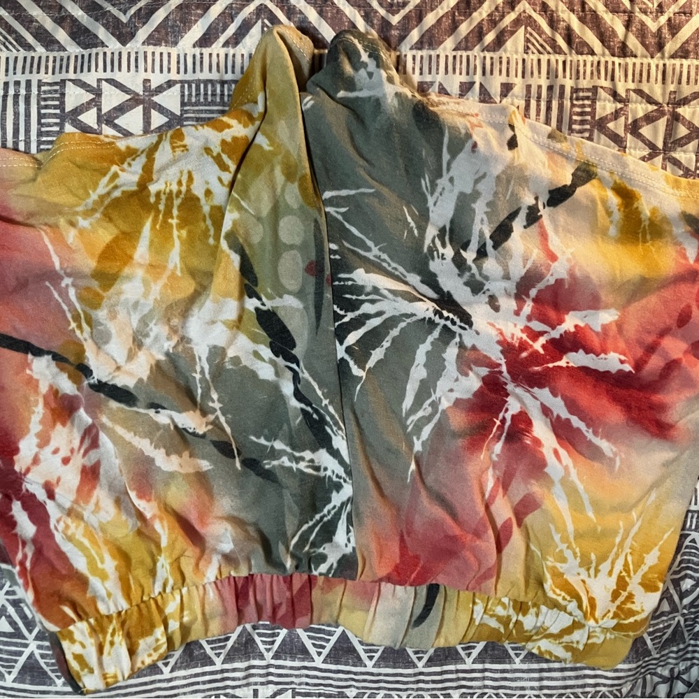 Tie-Dye Drawstring Shorts - Picture 5 of 5